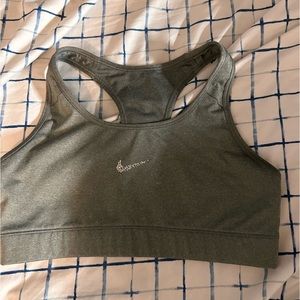 NIKE SPORTS BRA BUNDLE